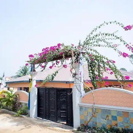 Nana Adu Guest House Koforidua Εξωτερικό φωτογραφία
