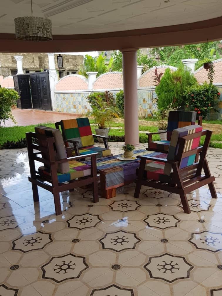 Nana Adu Guest House Koforidua Εξωτερικό φωτογραφία