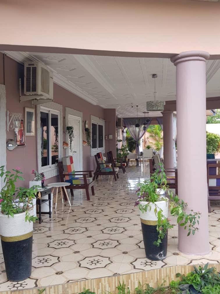 Nana Adu Guest House Koforidua Εξωτερικό φωτογραφία